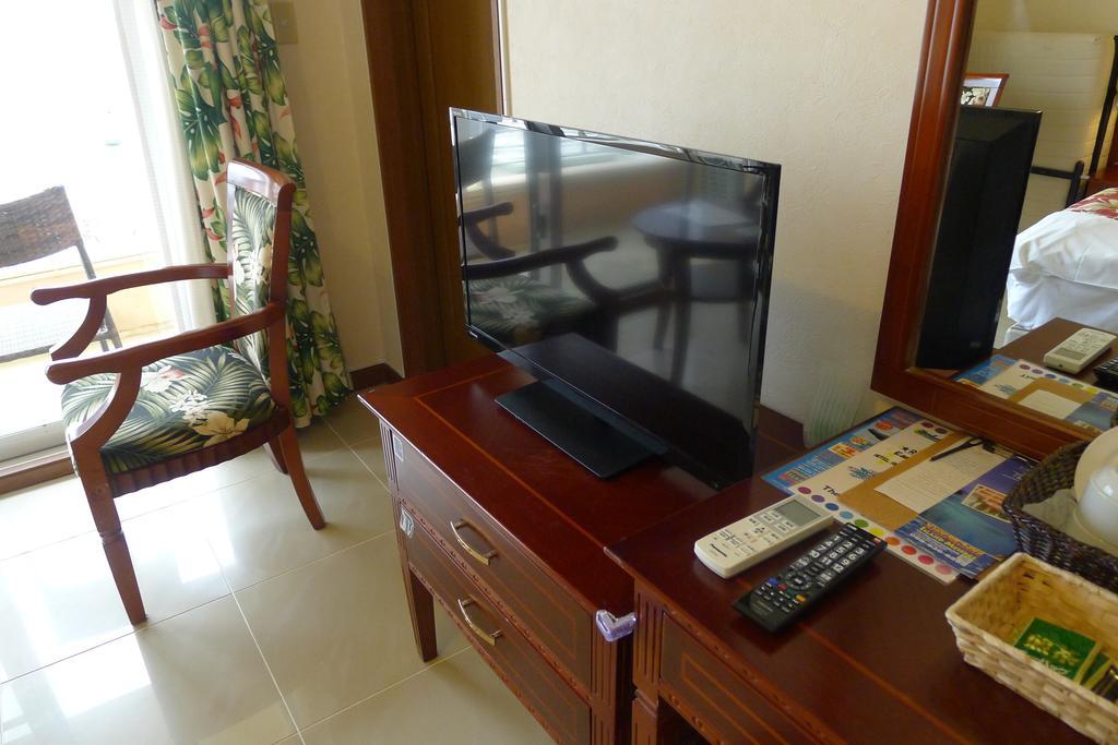 Seaside Hotel The Beach Chatan Bagian luar foto