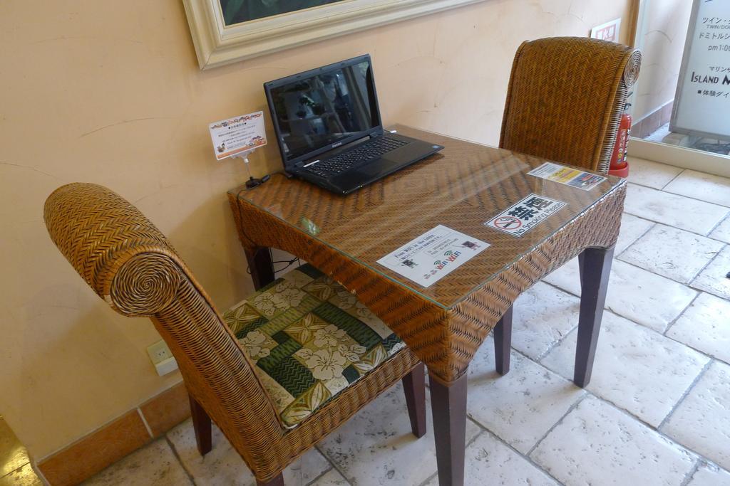Seaside Hotel The Beach Chatan Bagian luar foto
