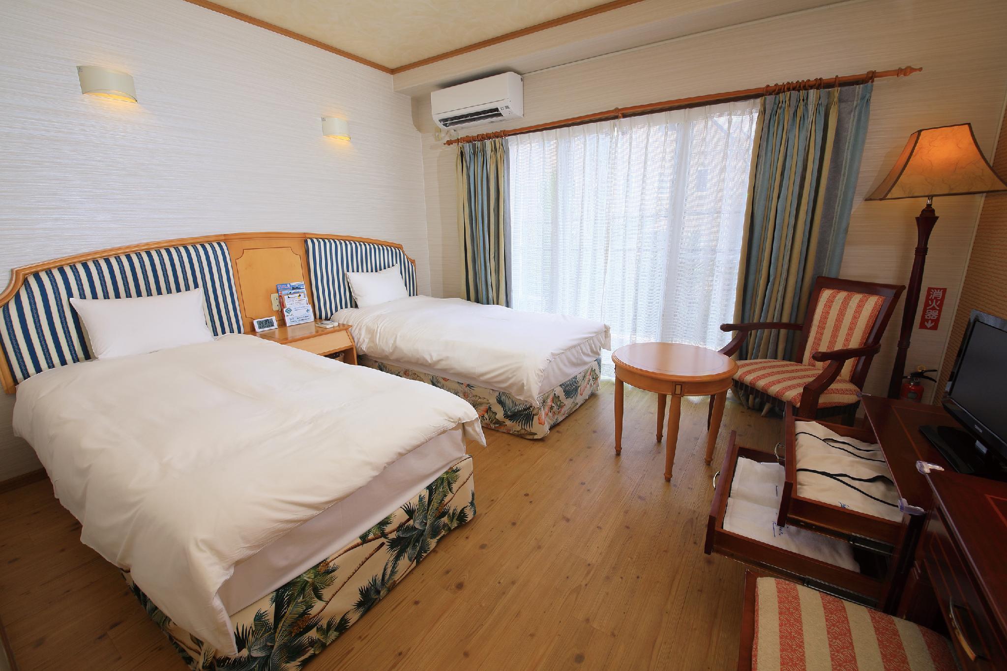 Seaside Hotel The Beach Chatan Bagian luar foto