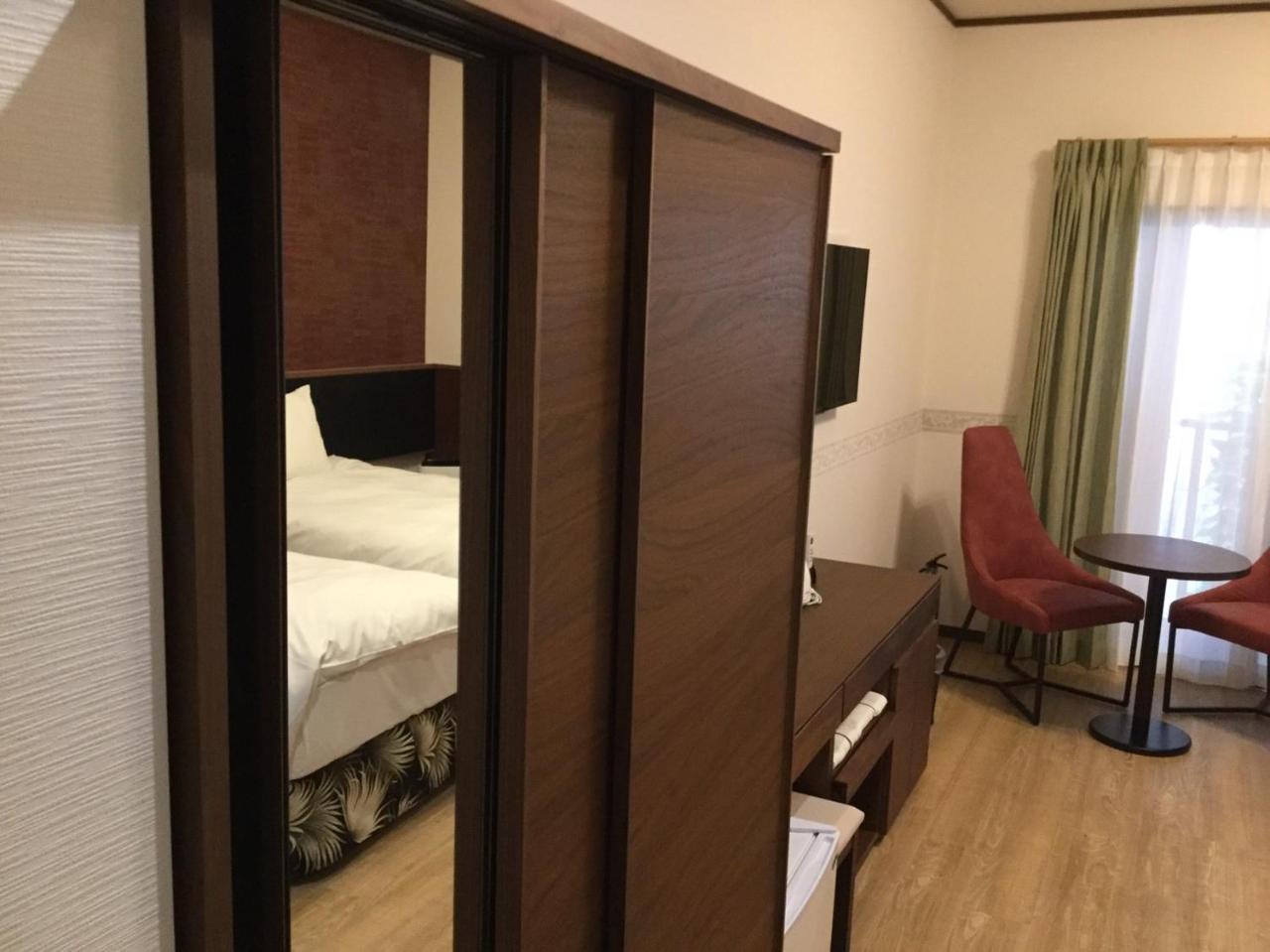 Seaside Hotel The Beach Chatan Bagian luar foto