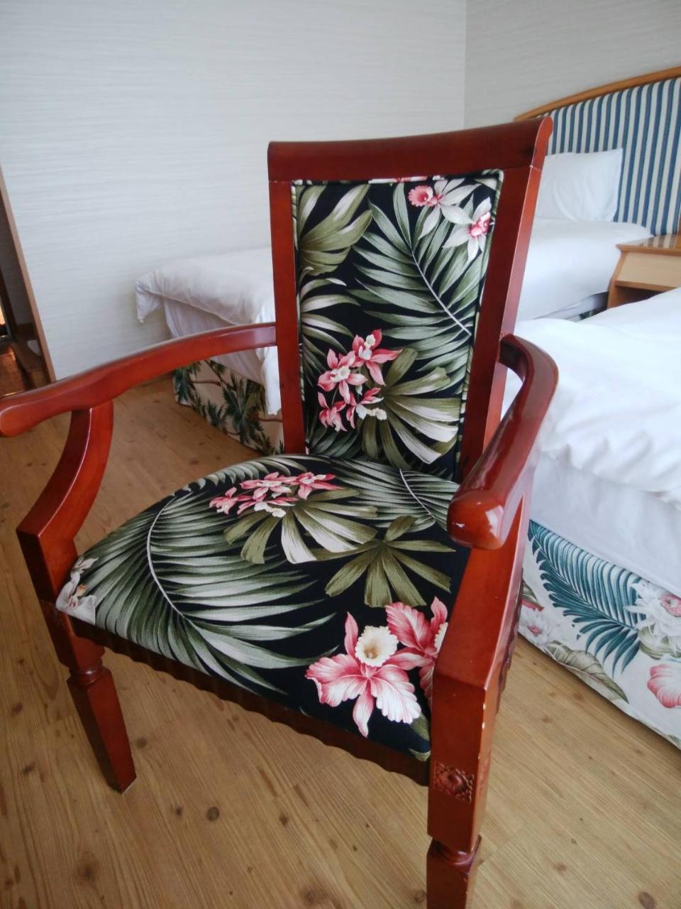 Seaside Hotel The Beach Chatan Bagian luar foto